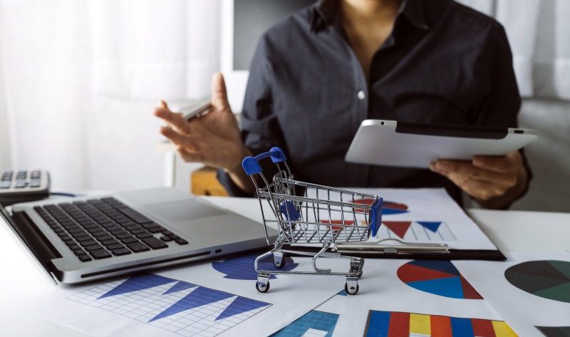 Sukces w e-commerce dzięki skutecznym strategiom ustalania cen