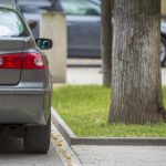 Czy kostka brukowa jest wystarczająco mocna na podjazd do garażu z dużym obciążeniem?